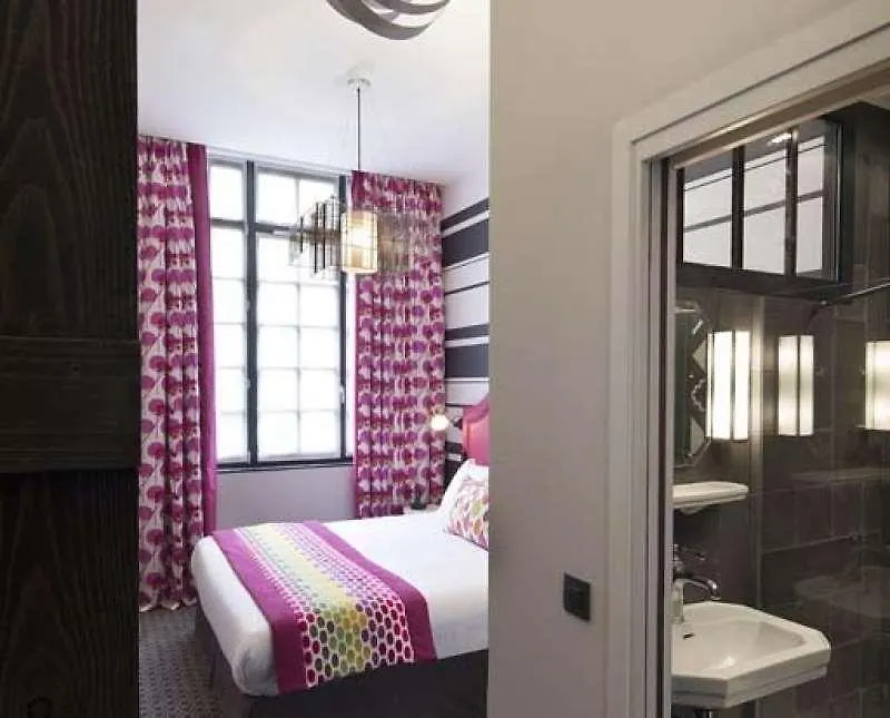 **** Hotel Hôtel Fabric Paris Frankreich